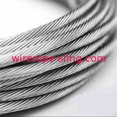 Câble d&#39;acier inoxydable de 6.4mm norme 1 X 19 Aisi pour la grue / levage